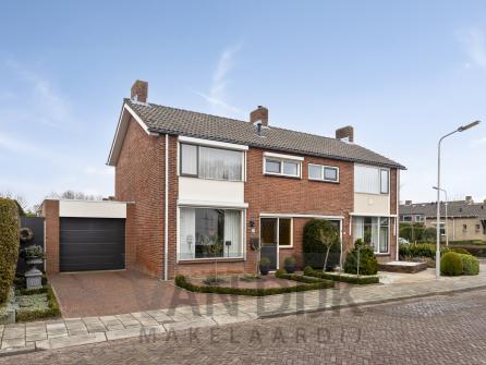 Krabbendijke Deltastraat 20